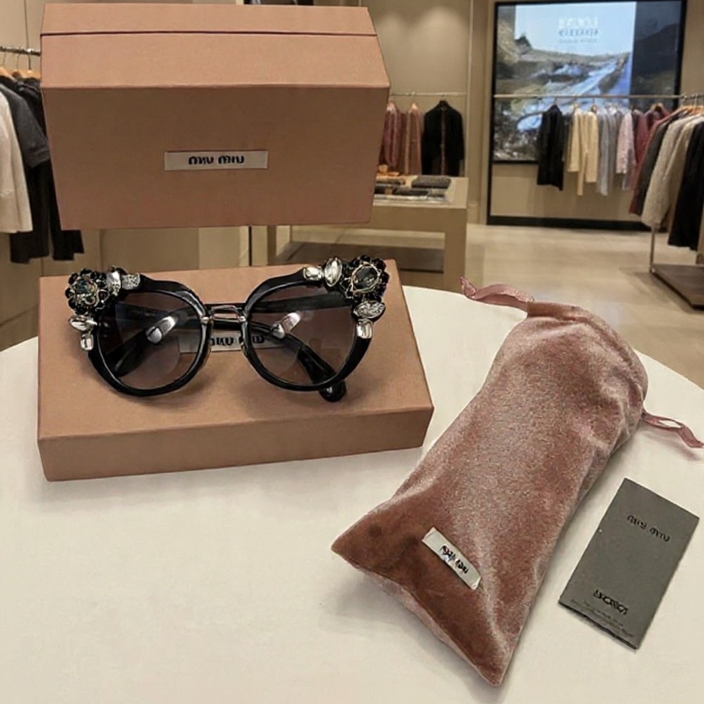 MIU MIU RUNWAY EYEWEAR  | Crystal Jewel | One of a kind 🇮🇹 - Picture 6 of 8
